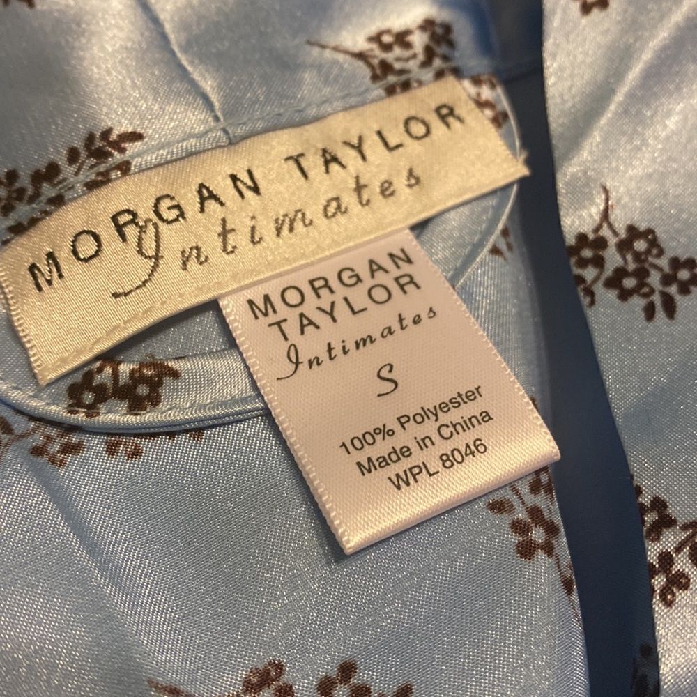 MORGAN TAYLOR Intimates Robe  - Picture 4 of 5